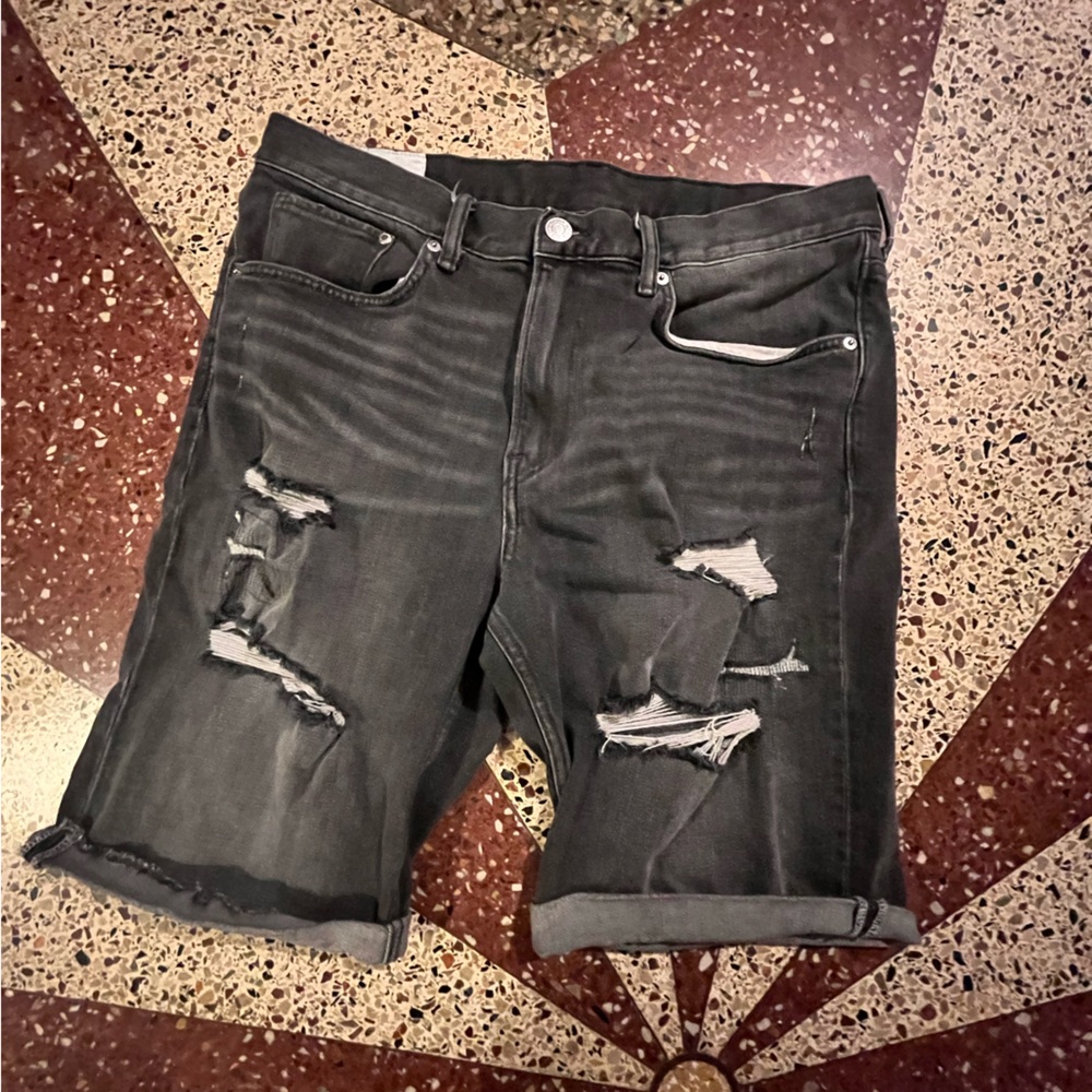 H & M shorts